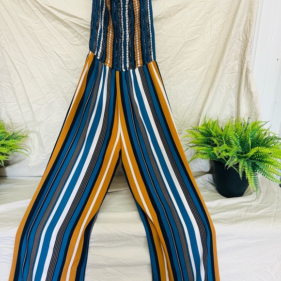 Large striped romper off the shoulder sleeves - Picture 2 of 4